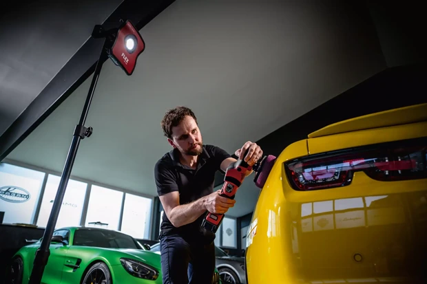 پولیش خودرو شورولت